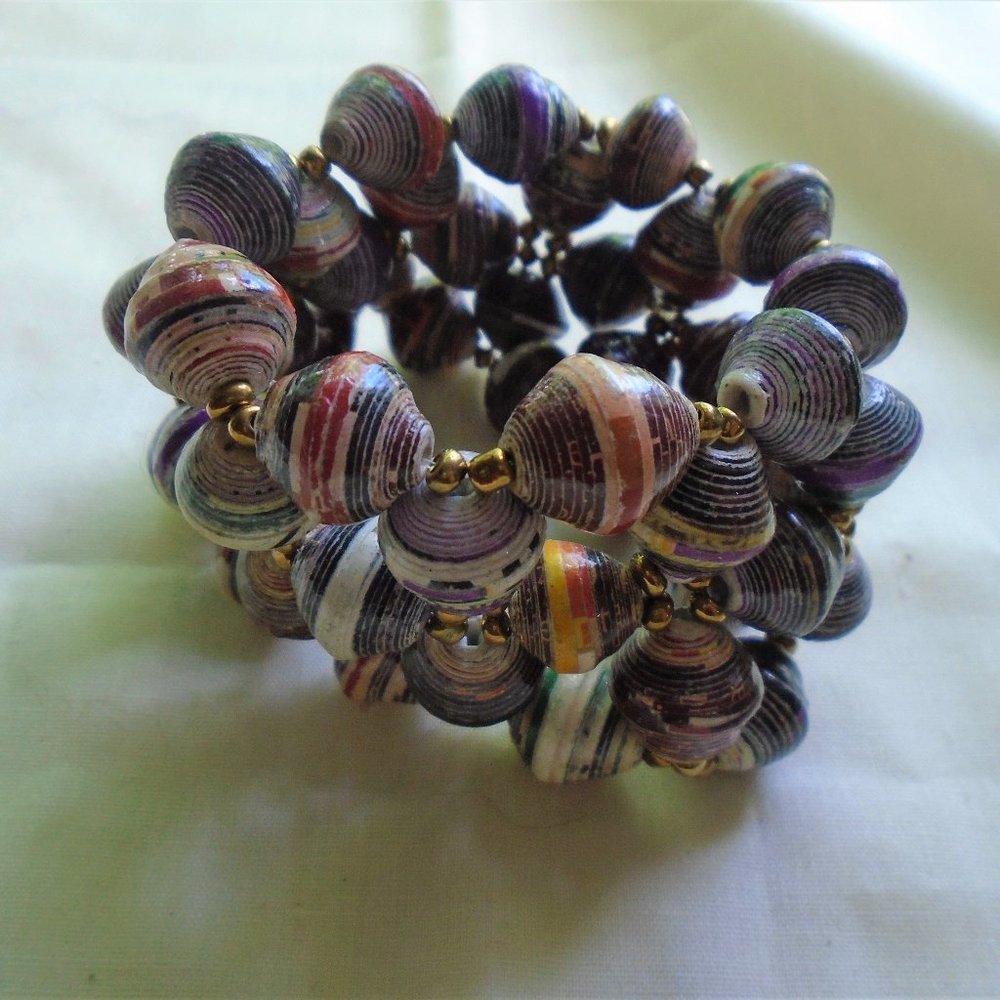stretch paper bead bracelet